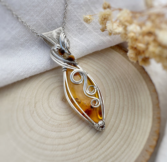 Amber, Tiger's Eye & Natural Sapphire Necklace in 0.925 Sterling Silver