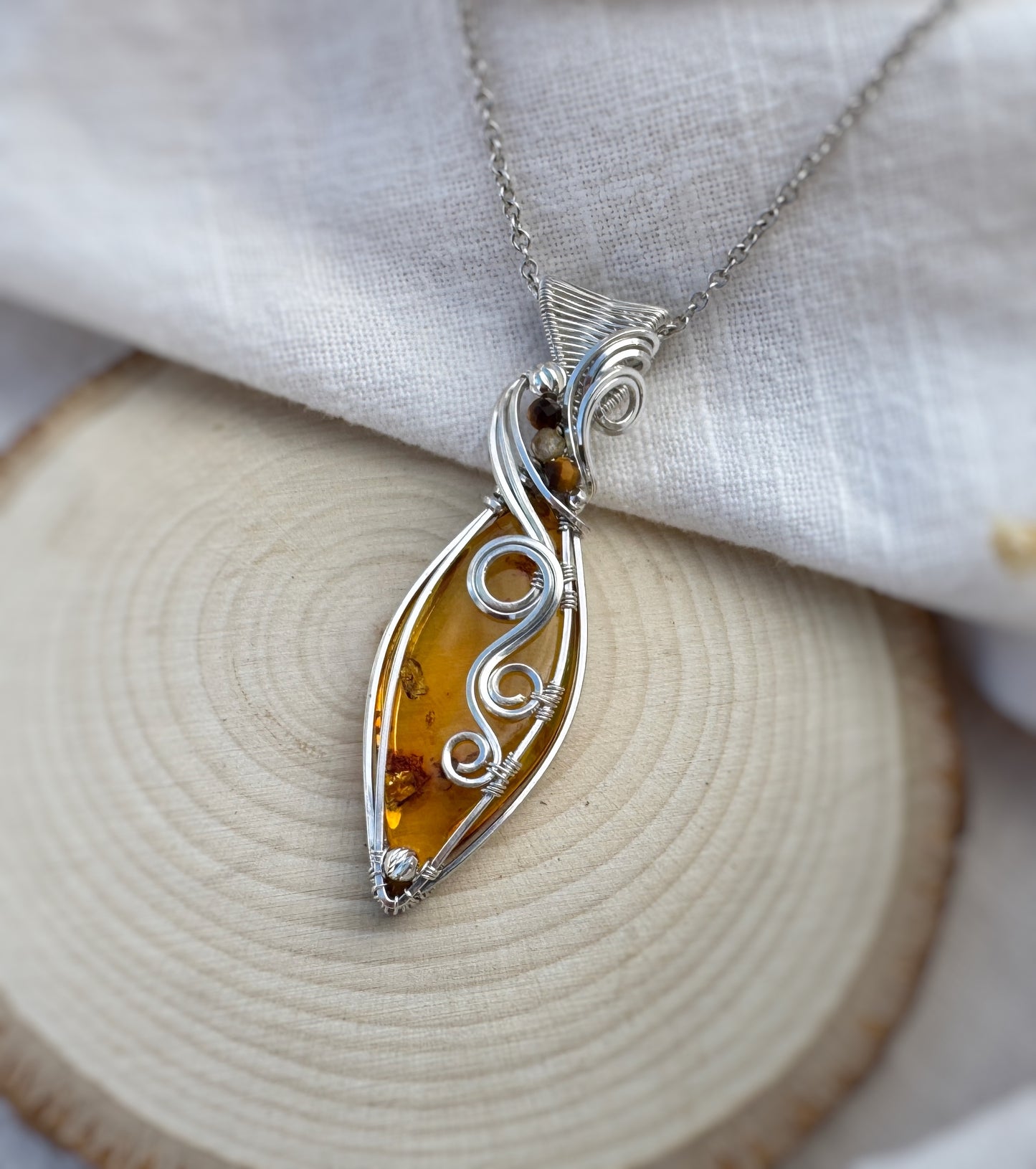 Amber, Tiger's Eye & Natural Sapphire Necklace in 0.925 Sterling Silver