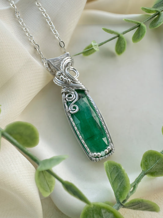 Brazilian Emerald, & Chrysoprase Necklace in 0.925 Sterling Silver