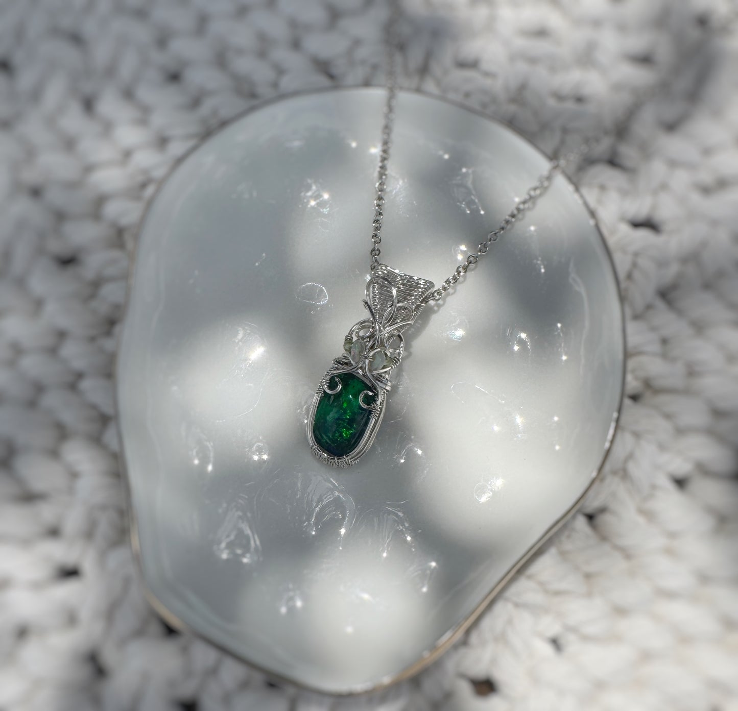 3.67 CT Australian Opal, Ethiopian Opal & Peridot Necklace in 0.925 Sterling Silver