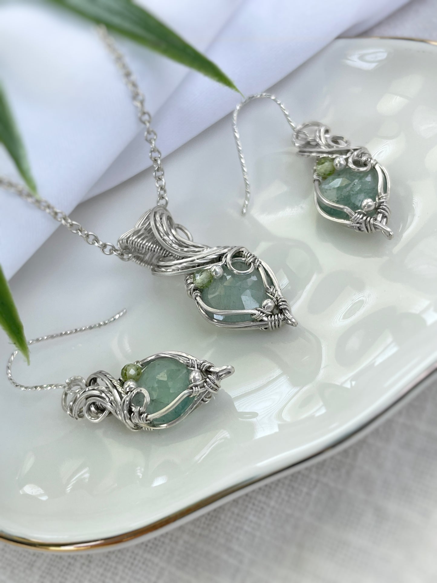 Aquamarine & Peridot Set (Necklace + Earrings) in 0.925 Sterling Silver