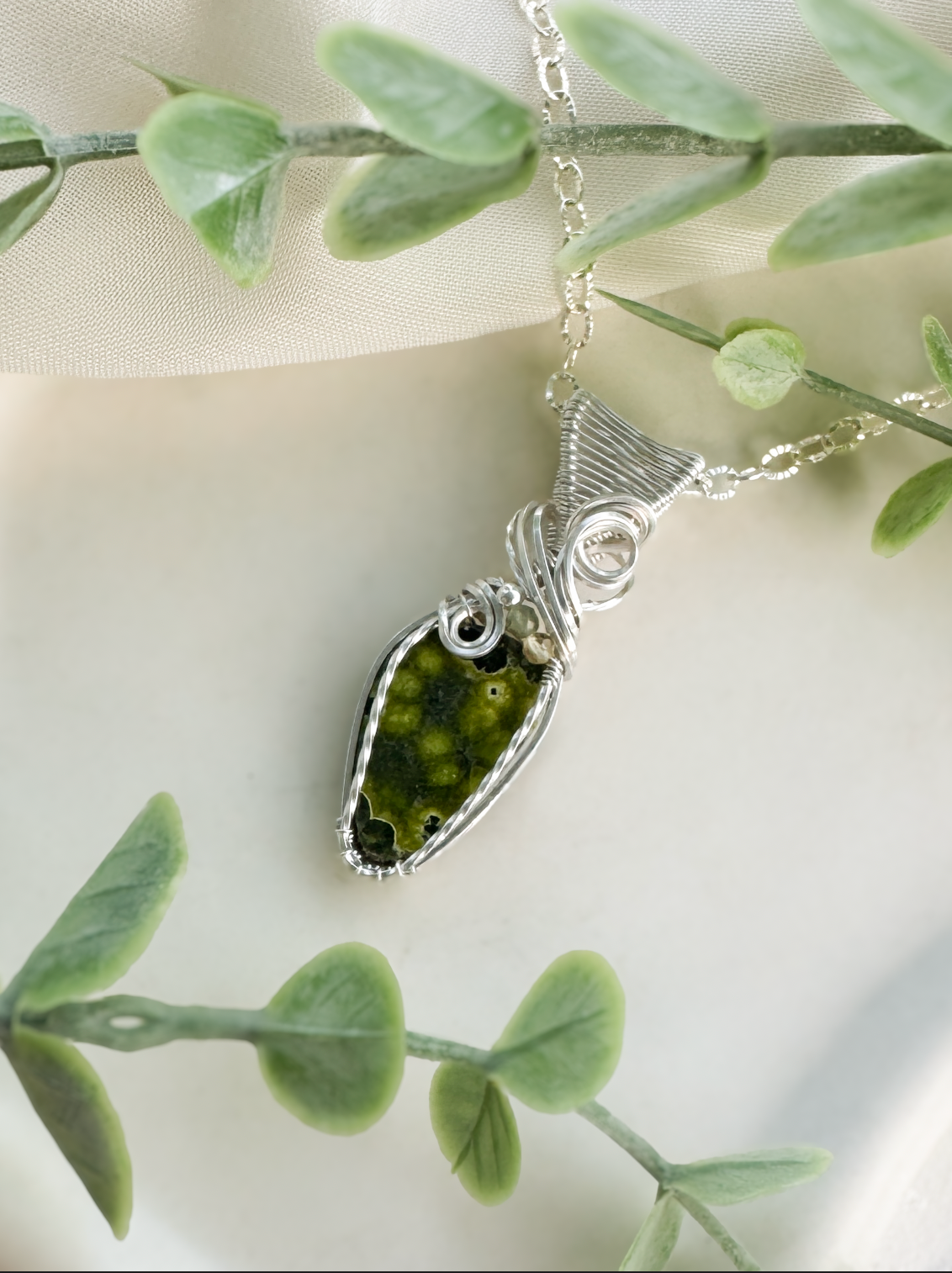 Wavellite & Green/Yellow Apatite Necklace in Argentium Silver