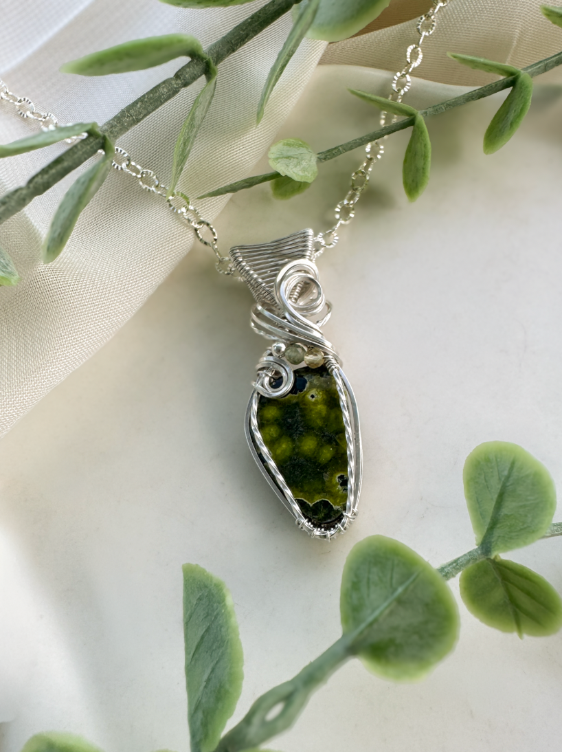 Wavellite & Green/Yellow Apatite Necklace in Argentium Silver