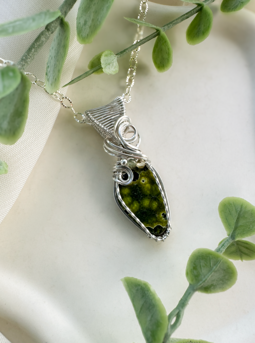 Wavellite & Green/Yellow Apatite Necklace in Argentium Silver